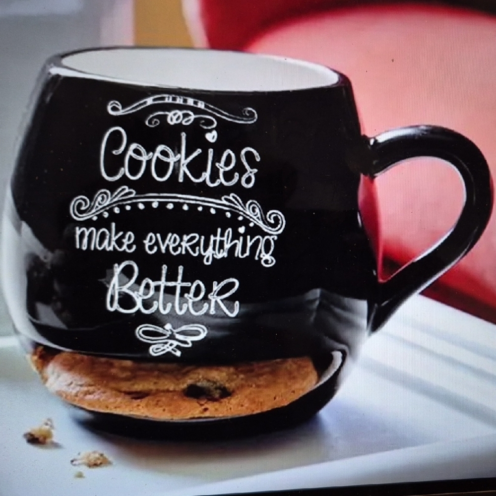 Avon Milk and Cookies Lover Mug - New In Box - Holds 14 oz